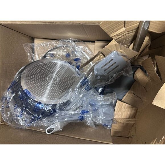 Tramontina Ceramic Non-Stick 11 Piece Cookware Set with Utensils - Picture 6 of 7